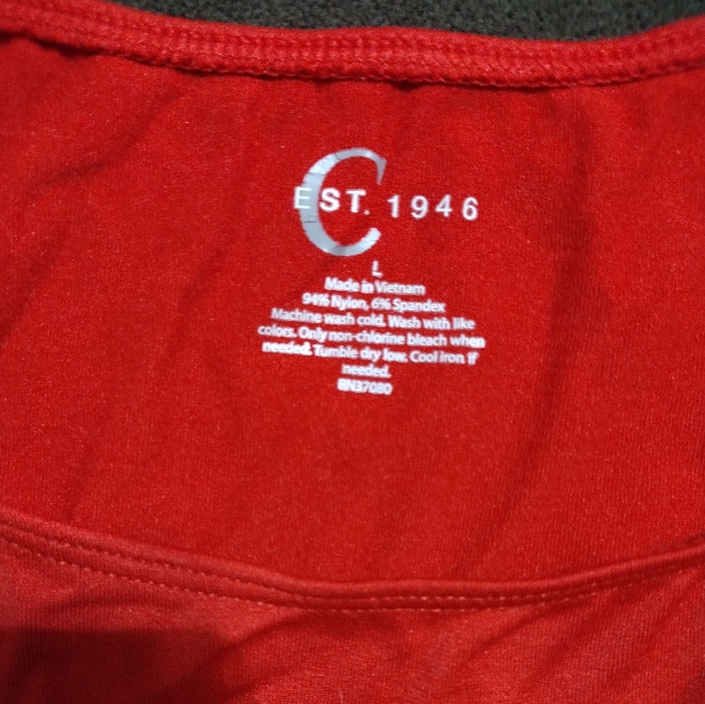 Red tank - Picture 2 of 2